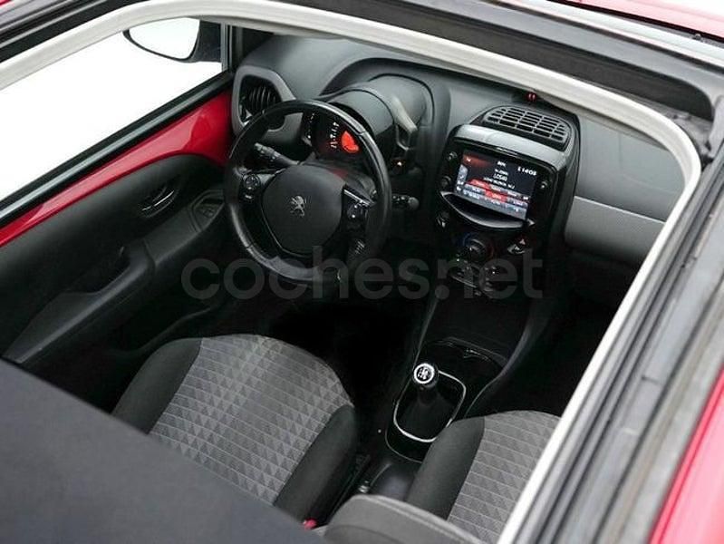 Usado Peugeot 108 Allure 72 CV (52 kW) 2021 Rojo Berlina