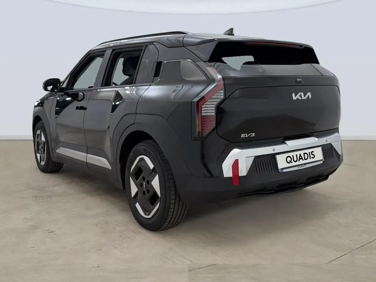 Usado Kia EV3 Earth 150 kW (204 CV) 2025 Negro SUV
