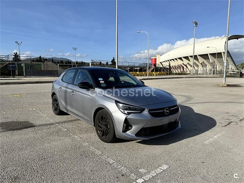 Usado Opel Corsa GS Line 100 CV (73 kW) 2022 Gris / plata Berlina