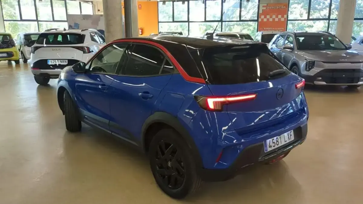 Usado Opel Mokka-e GS Line 100 kW (136 CV) 2022 Azul SUV