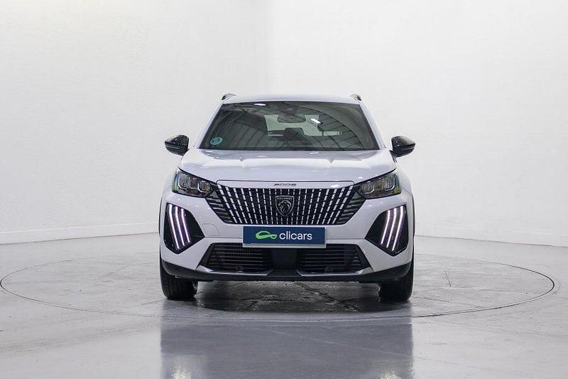 Usado Peugeot 2008 Allure 100 CV (73 kW) 2025 Blanco SUV