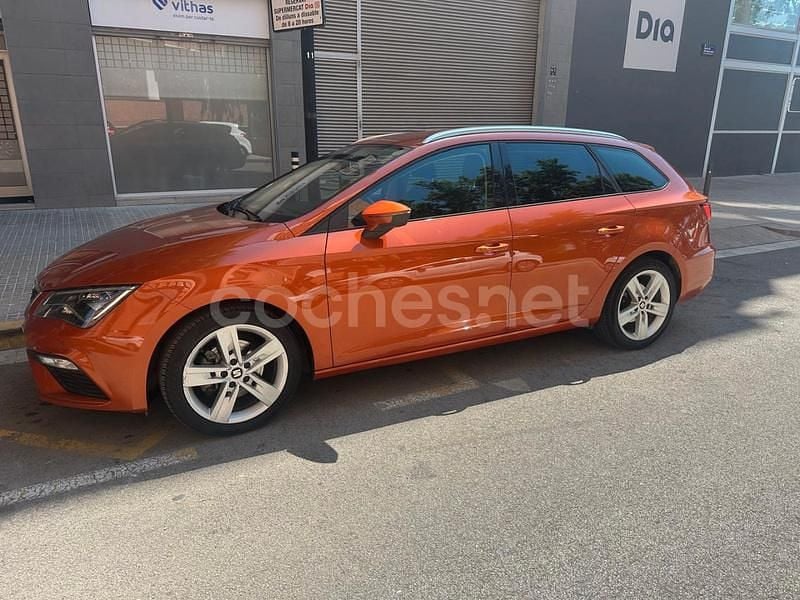 Naranja Usado 2019 Seat Leon FR Familiar | 11.950 € (Super precio) - Imagen 1/4