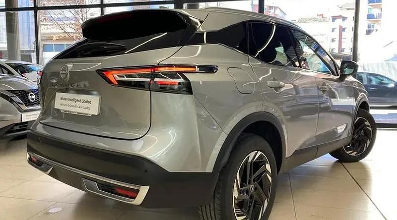 Usado Nissan Qashqai N-Connecta 140 CV (102 kW) 2024 Plata diamante SUV