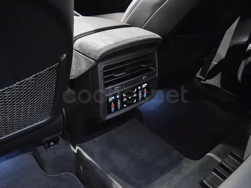 Usado Audi RS Q8 Performance 640 CV (470 kW) 2025 Negro SUV