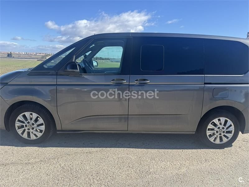 Usado VW Multivan Style 218 CV (160 kW) 2022 Gris / plata Van