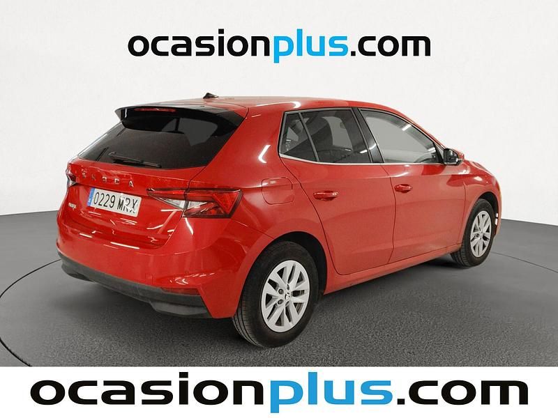 Usado Skoda Fabia Selection 95 CV (69 kW) 2024 Rojo Utilitario