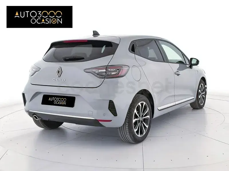 Usado Renault Clio V Techno 100 CV (73 kW) 2025 Negro Berlina