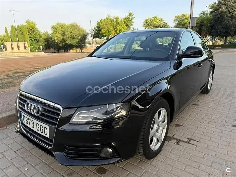 Usado Audi A4 160 CV (117 kW) 2008 Negro Berlina