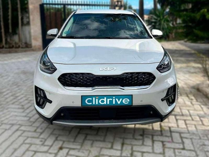 Usado Kia Niro 105 CV (77 kW) 2022 Blanco SUV