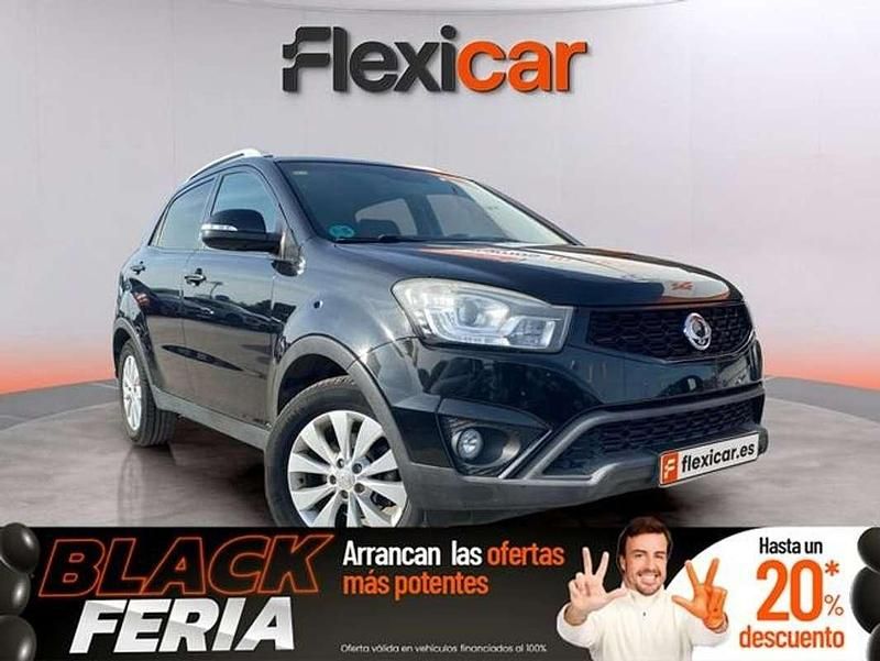 Negro Usado 2016 Ssangyong (KGM) Korando Limited SUV | 11.990 € (Precio justo) - Imagen 1/4