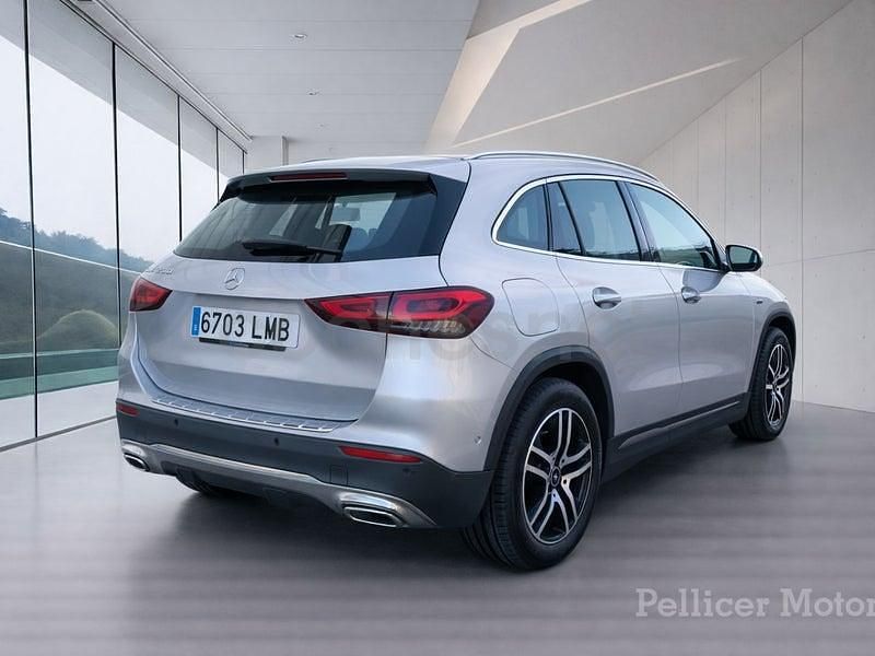Usado Mercedes GLA250 218 CV (160 kW) 2020 Gris / plata SUV