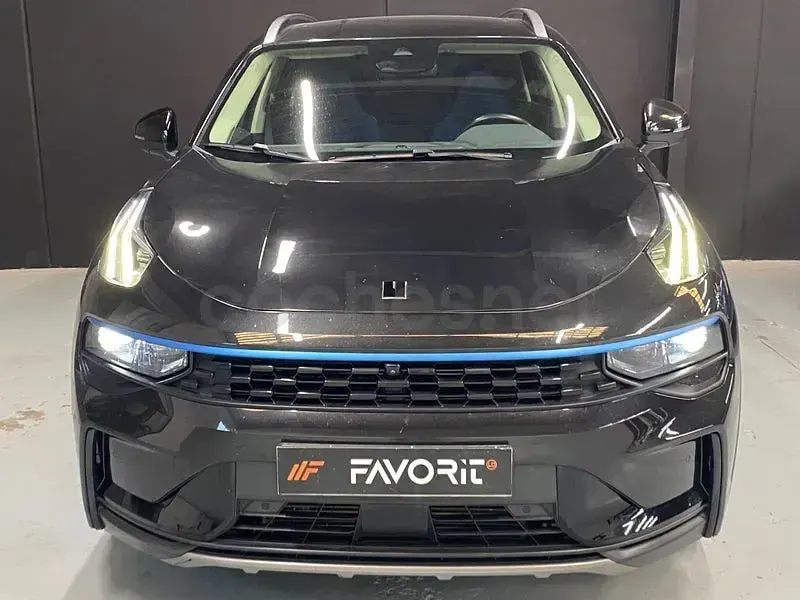 Usado Lynk & Co 01 261 CV (191 kW) 2022 Negro SUV