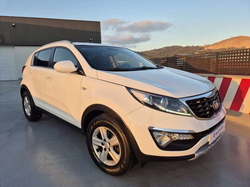 Blanco Usado 2014 Kia Sportage SUV | 12.000 € (Un poco caro) - Imagen 1/4