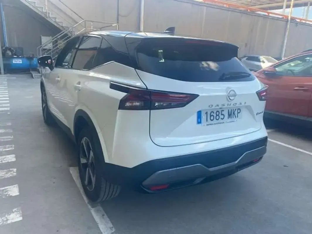 Usado Nissan Qashqai N-Connecta 190 CV (139 kW) 2023 Blanco SUV