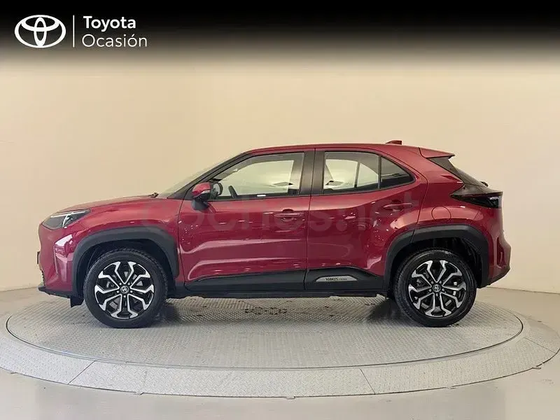 Usado Toyota Yaris Cross Active 116 CV (85 kW) 2022 Rojo SUV