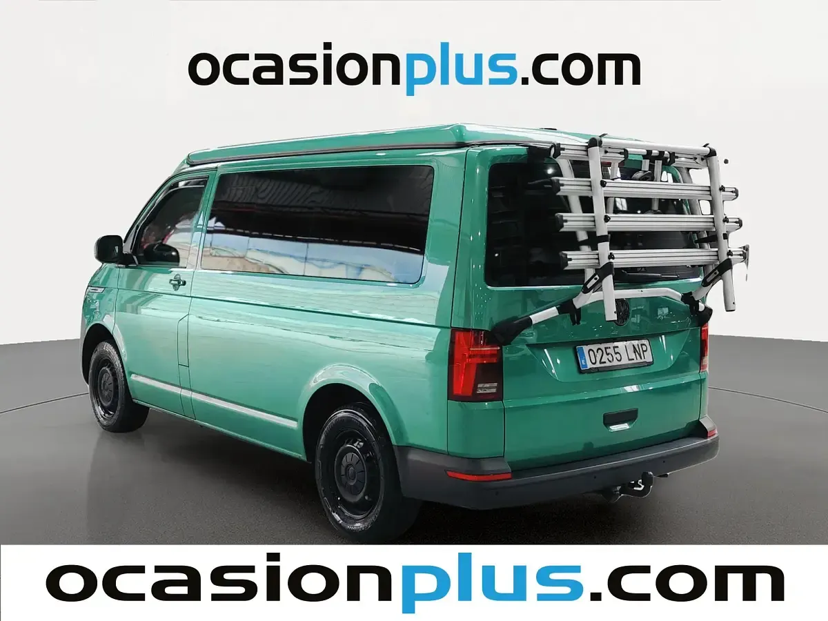 Usado VW Caravelle 150 CV (110 kW) 2021 Verde Van