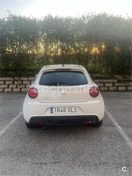 Usado Alfa Romeo GT Junior 78 CV (57 kW) 2009 Blanco Berlina