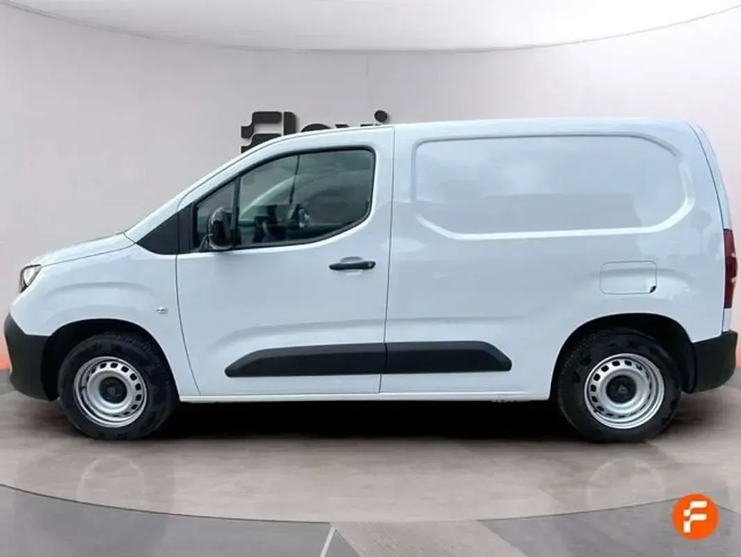 Usado Peugeot Partner 102 CV (75 kW) 2025 Blanco Monovolumen