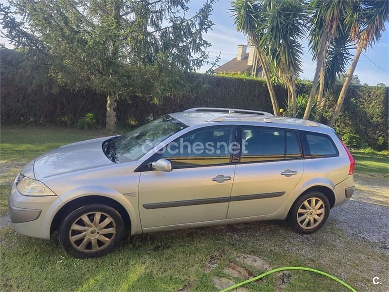 Usado Renault Mégane GrandTour 105 CV (77 kW) 2008 Gris / plata Familiar