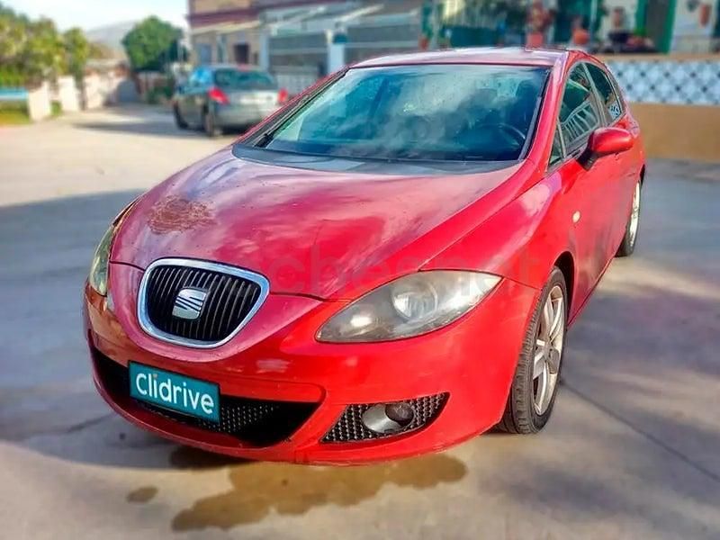 Usado Seat Leon Sport 140 CV (102 kW) 2007 Granate Utilitario