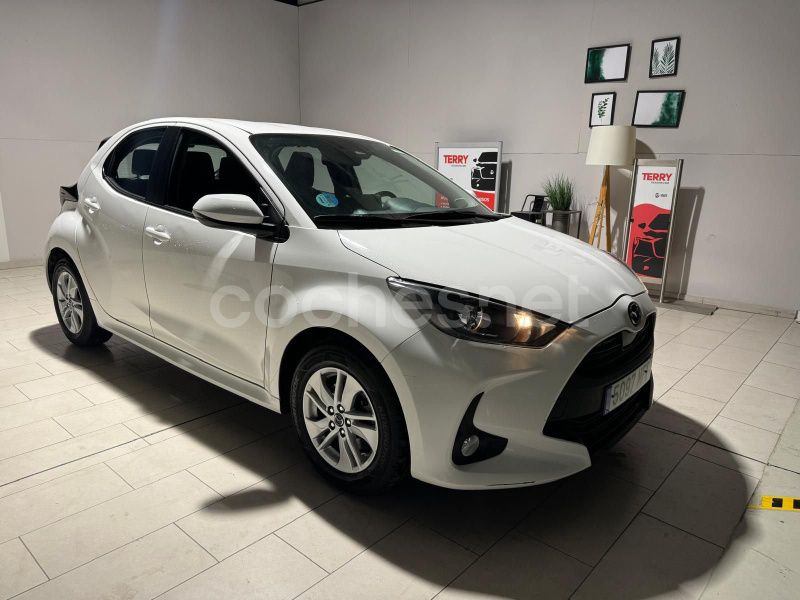 Blanco Usado 2023 Mazda 2 Comfort Berlina | 19.890 € (Precio justo) - Imagen 1/4