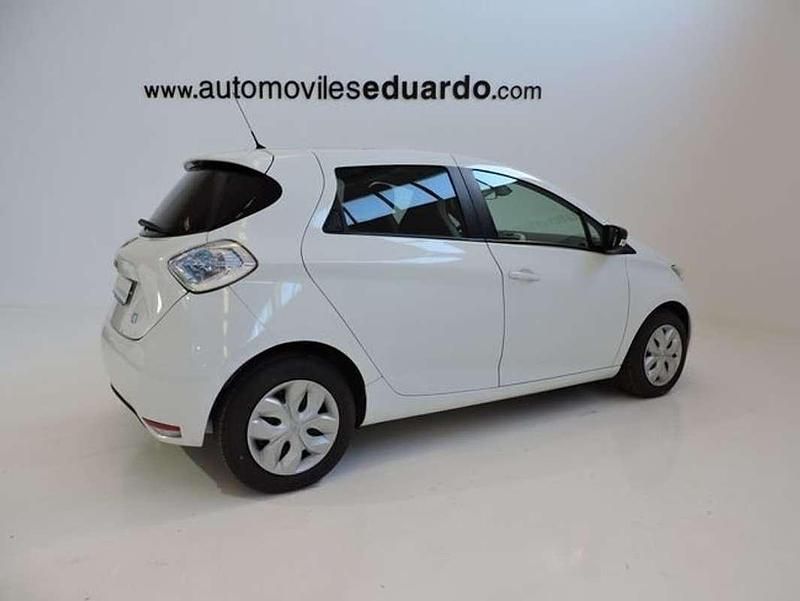 Usado Renault Zoe Life 64 kW (88 CV) 2016 Blanco Utilitario