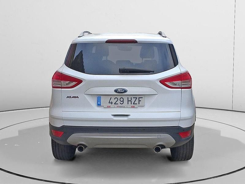 Usado Ford Kuga Titanium 140 CV (102 kW) 2014 Blanco SUV