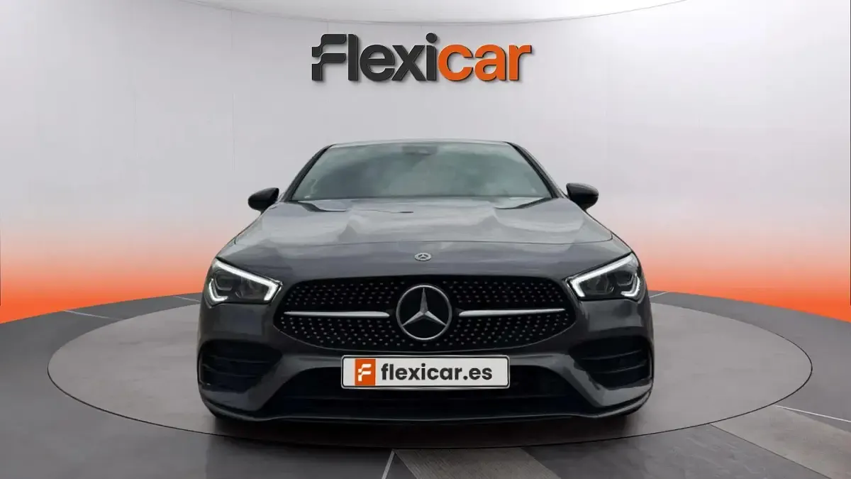 Usado Mercedes CLA200 150 CV (110 kW) 2023 Gris Coupe