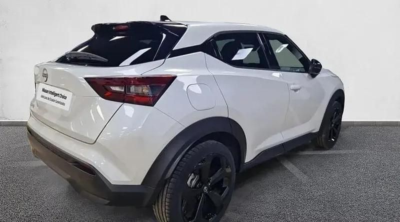 Usado Nissan Juke N-Connecta 114 CV (83 kW) 2025 Lunar white (metalizado) SUV