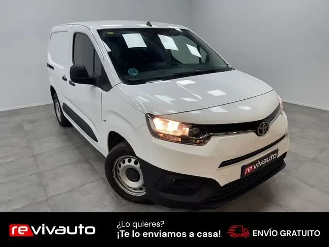 Usado Toyota Proace City City 100 CV (73 kW) 2022 Blanco Monovolumen