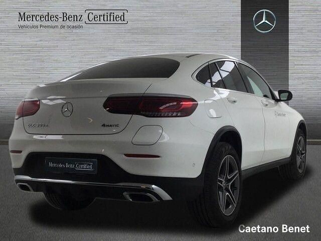 Usado Mercedes GLC300e AMG line 320 CV (235 kW) 2023 Blanco polar
