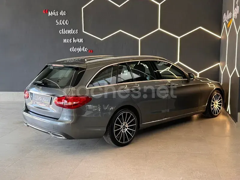 Usado Mercedes C220 170 CV (125 kW) 2017 Gris / plata Familiar