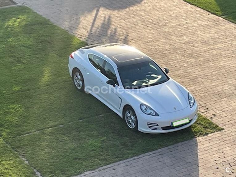 Usado Porsche Panamera 400 CV (294 kW) 2011 Blanco Berlina