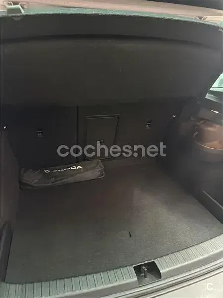 Usado Skoda Karoq Ambition 150 CV (110 kW) 2019 Blanco SUV