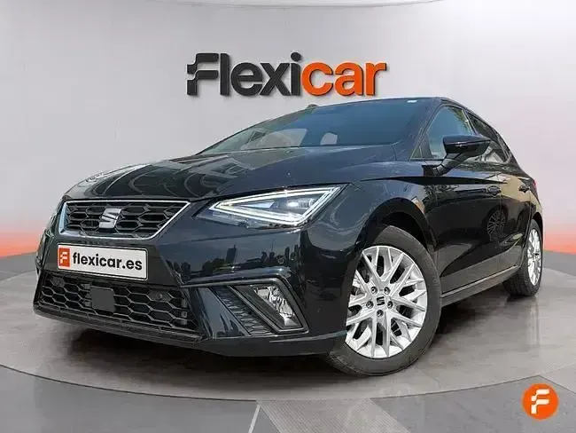 Usado Seat Ibiza FR 115 CV (84 kW) 2024 Negro Utilitario
