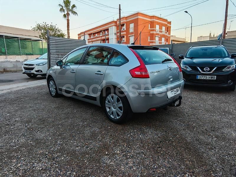 Usado Citroën C4 109 CV (80 kW) 2010 Gris / plata Berlina