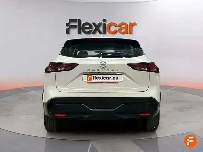 Usado Nissan Qashqai Acenta 158 CV (116 kW) 2021 Blanco SUV