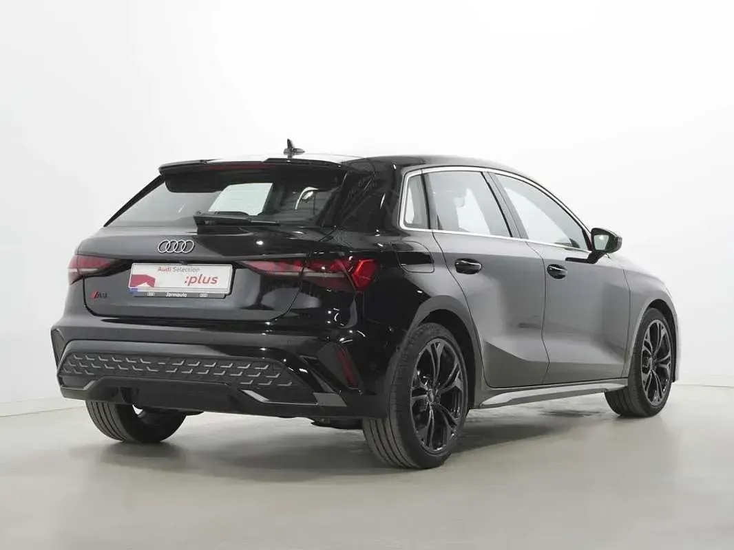 Usado Audi A3 Sportback 150 CV (110 kW) 2024 Negro Utilitario