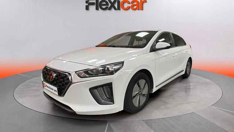 Usado Hyundai Ioniq 141 CV (103 kW) 2022 Blanco Utilitario