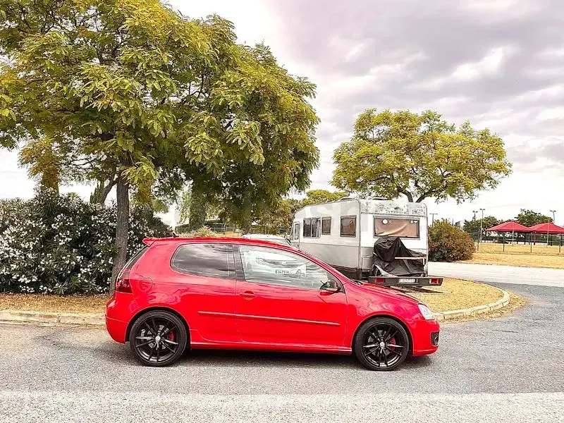 Usado VW Golf IV GTI 200 CV (147 kW) 2006 Rojo Berlina
