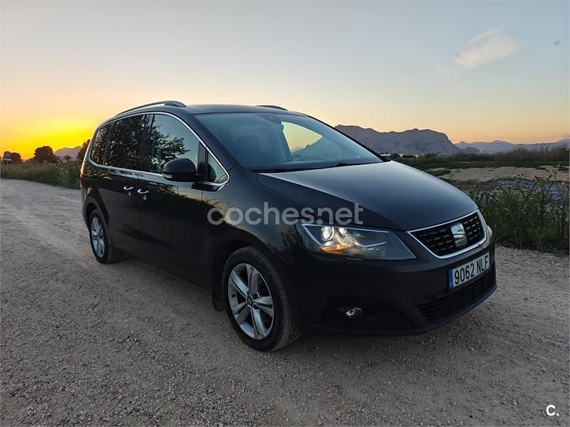 Usado Seat Alhambra XCELLENCE 150 CV (110 kW) 2019 Gris / plata Monovolumen