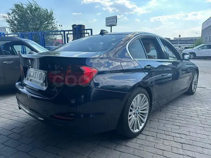 Usado BMW 320 184 CV (135 kW) 2012 Negro Berlina