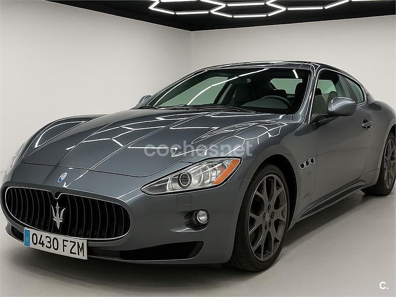 Gris / plata Usado 2008 Maserati Granturismo Coupe | 32.999 € (Precio justo) - Imagen 1/4