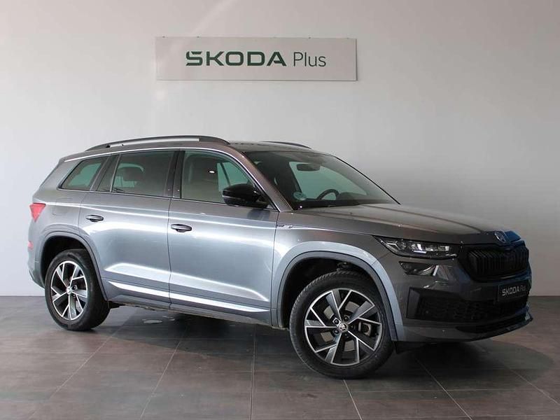 Gris Usado 2023 Skoda Kodiaq SportLine SUV | 33.490 € (Precio justo) - Imagen 1/4