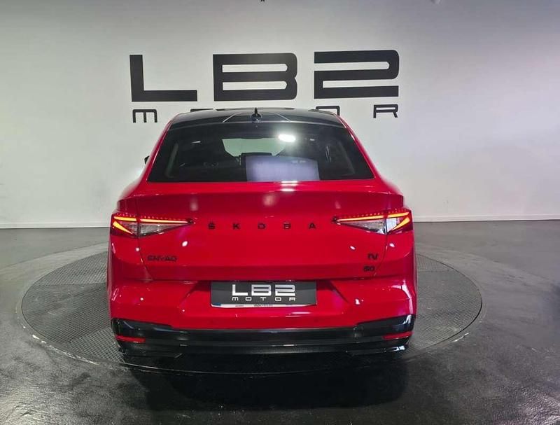 Usado Skoda Enyaq iV SportLine 150 kW (204 CV) 2023 Rojo SUV