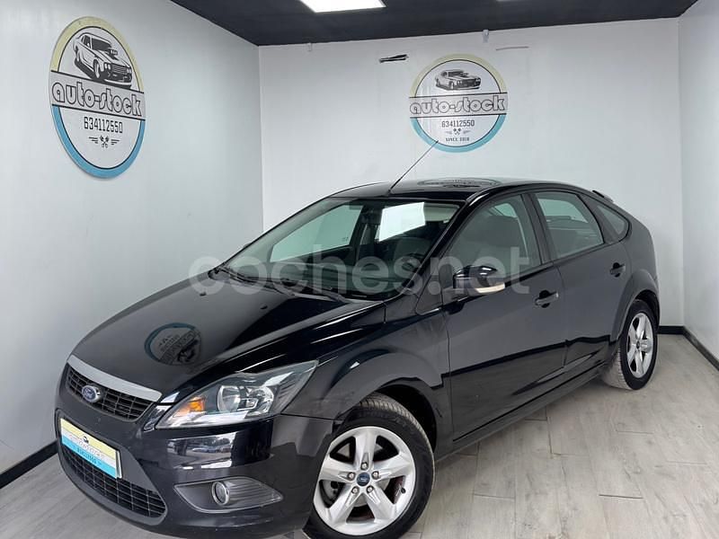 Negro Usado 2009 Ford Focus Trend Berlina | 4990 € (Precio justo) - Imagen 1/4