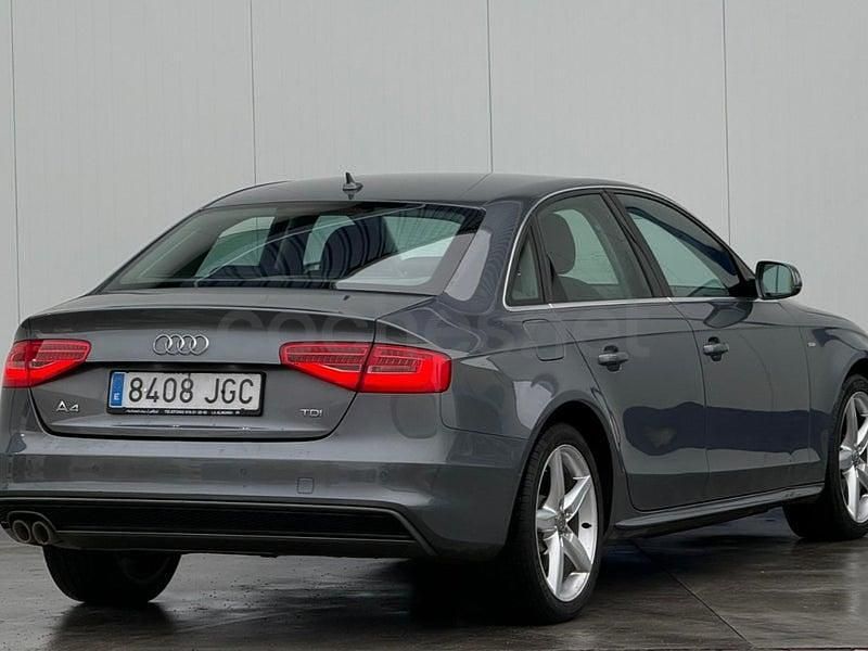 Usado Audi A4 Sport 150 CV (110 kW) 2016 Gris / plata Berlina