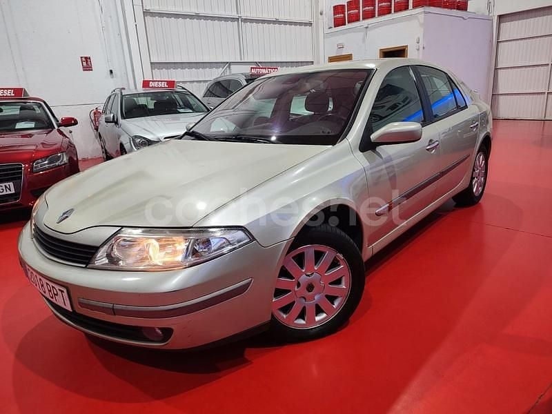 Gris / plata Usado 2002 Renault Laguna II Authentique Berlina | 2450 € (Caro) - Imagen 1/4