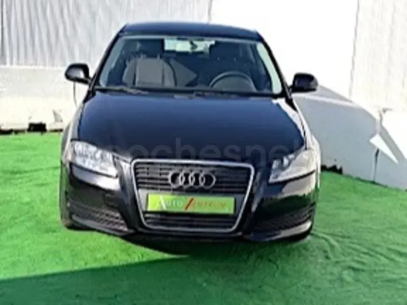 Usado Audi A3 Ambiente 105 CV (77 kW) 2009 Negro Utilitario