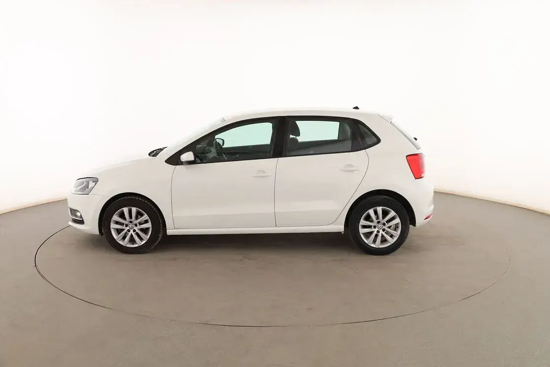 Usado VW Polo Advance 90 CV (66 kW) 2017 Blanco Berlina